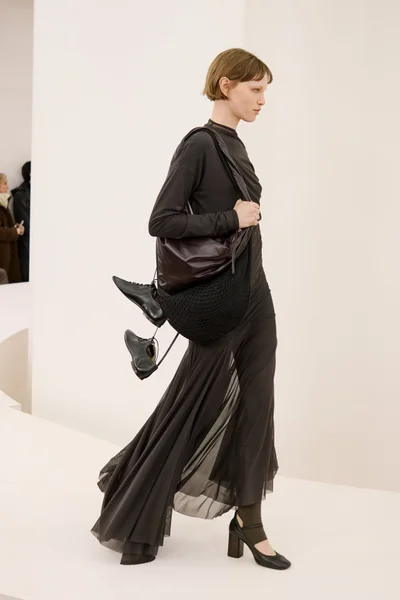 Look 14